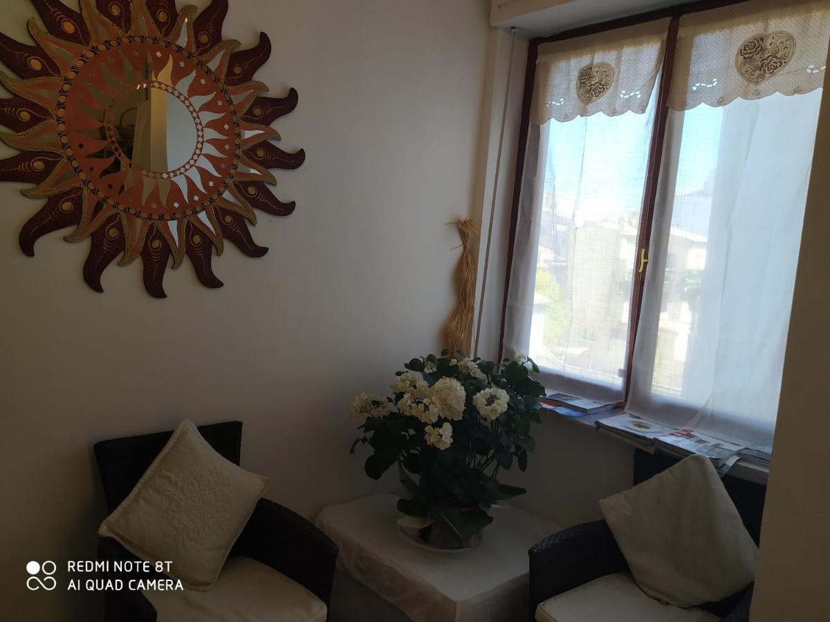 Bab San Feliciano Camere โฟลีโญ ภายนอก รูปภาพ
